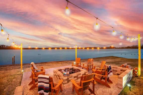 6 Bed, 180°View, Beach, Sleeps 16, HotTub, Game Rm - Image 1